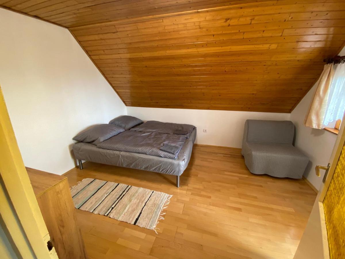 Fuege Vendeghaz Holiday home Lovas